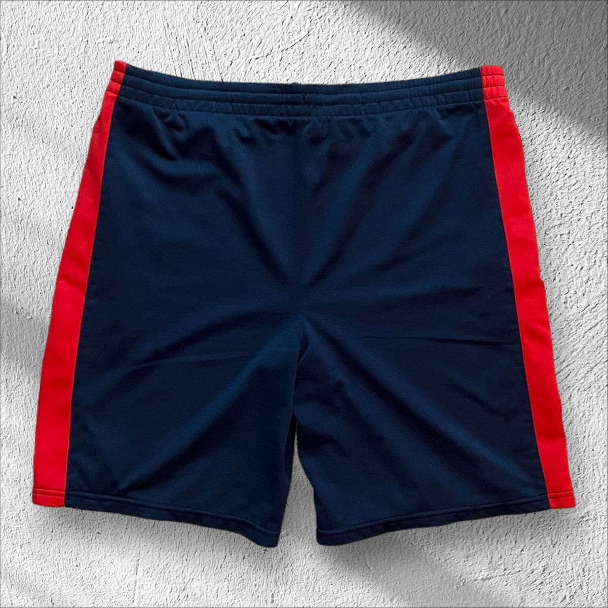 Nike Vintage Y2K Atlanta Braves Nike Team Shorts (Fits 36”) Size US 36 / EU 52 - 2 Thumbnail