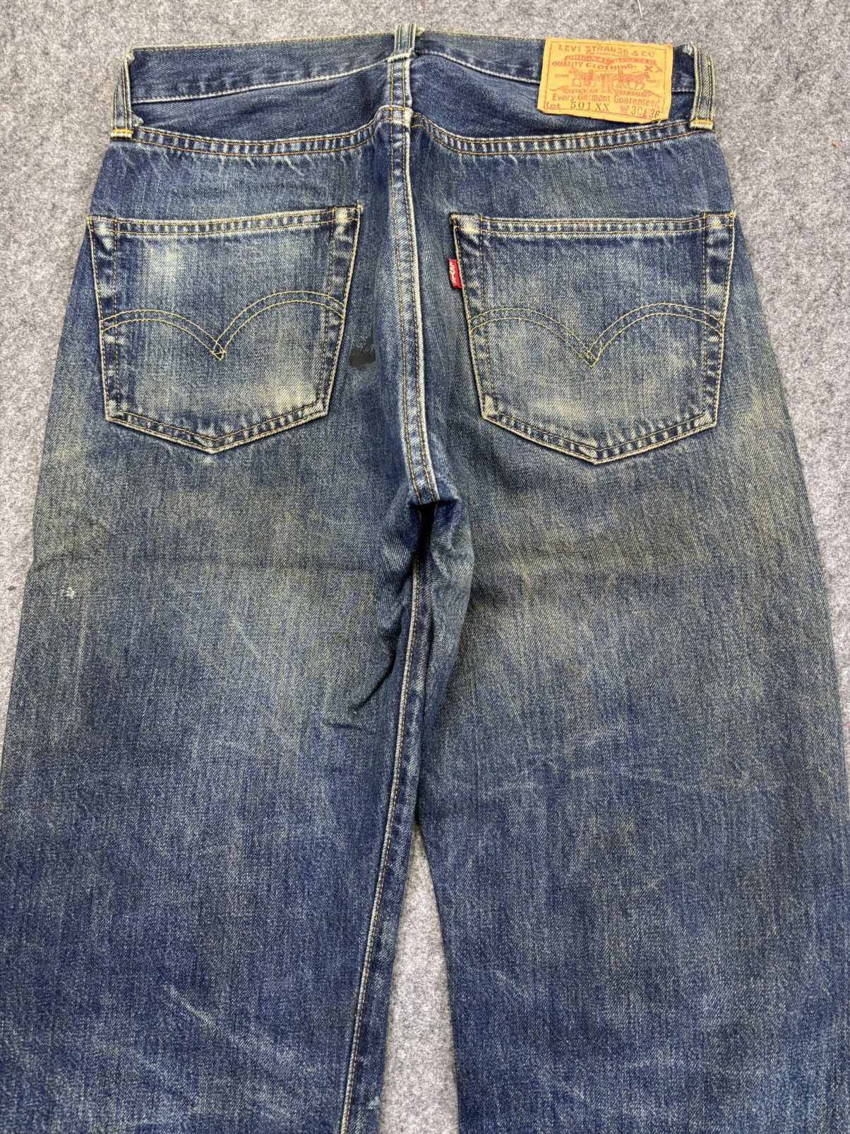 Levi's 💥Thrashed💥Vintage 90s Levis Big E 501XX Denim Selvedge F929 Size US 28 / EU 44 - 12 Thumbnail