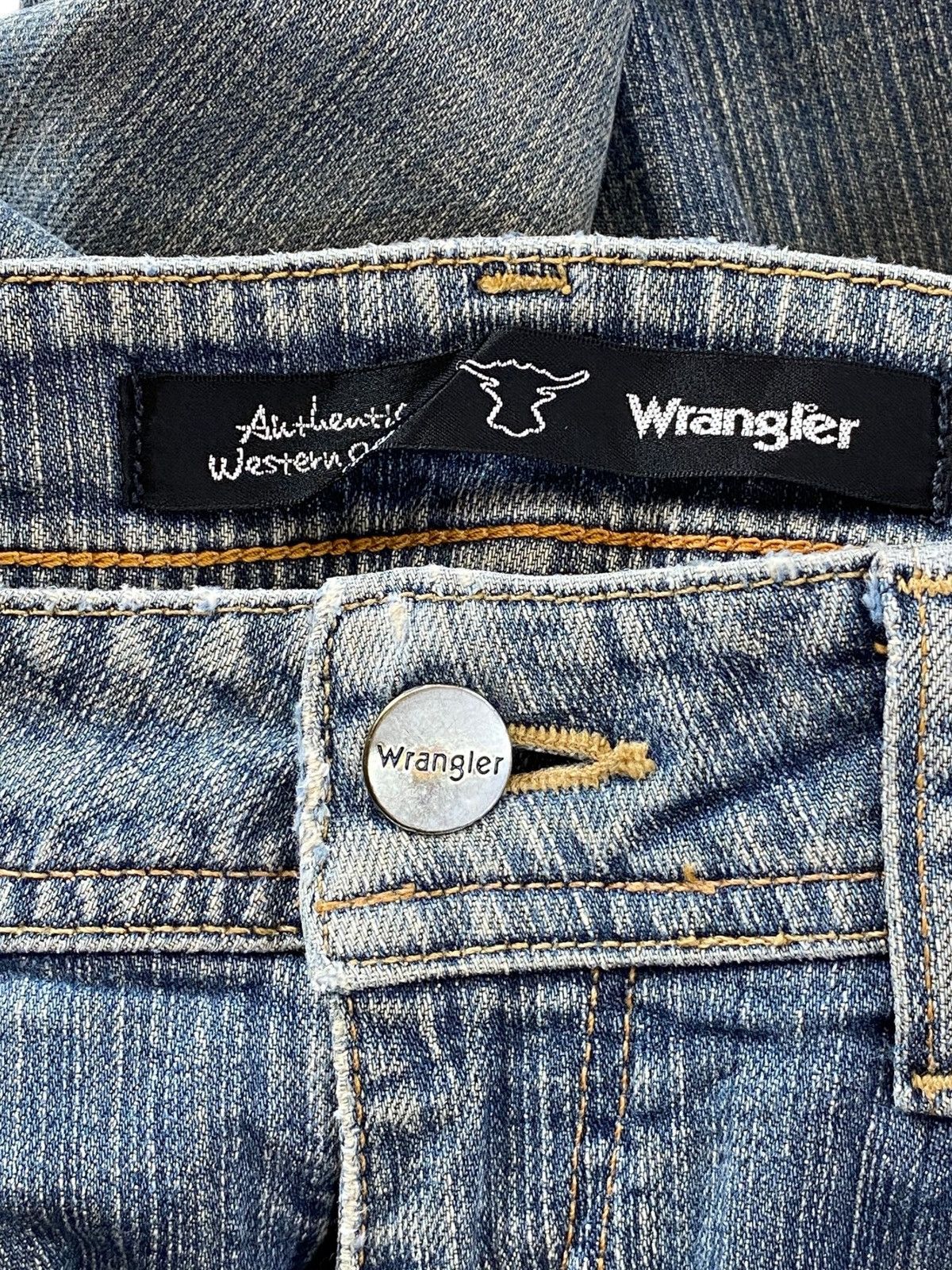 Wrangler Wrangler Haight Waist Faded Wash Style Flare Jeans Size 30" / US 8 / IT 44 - 11 Thumbnail