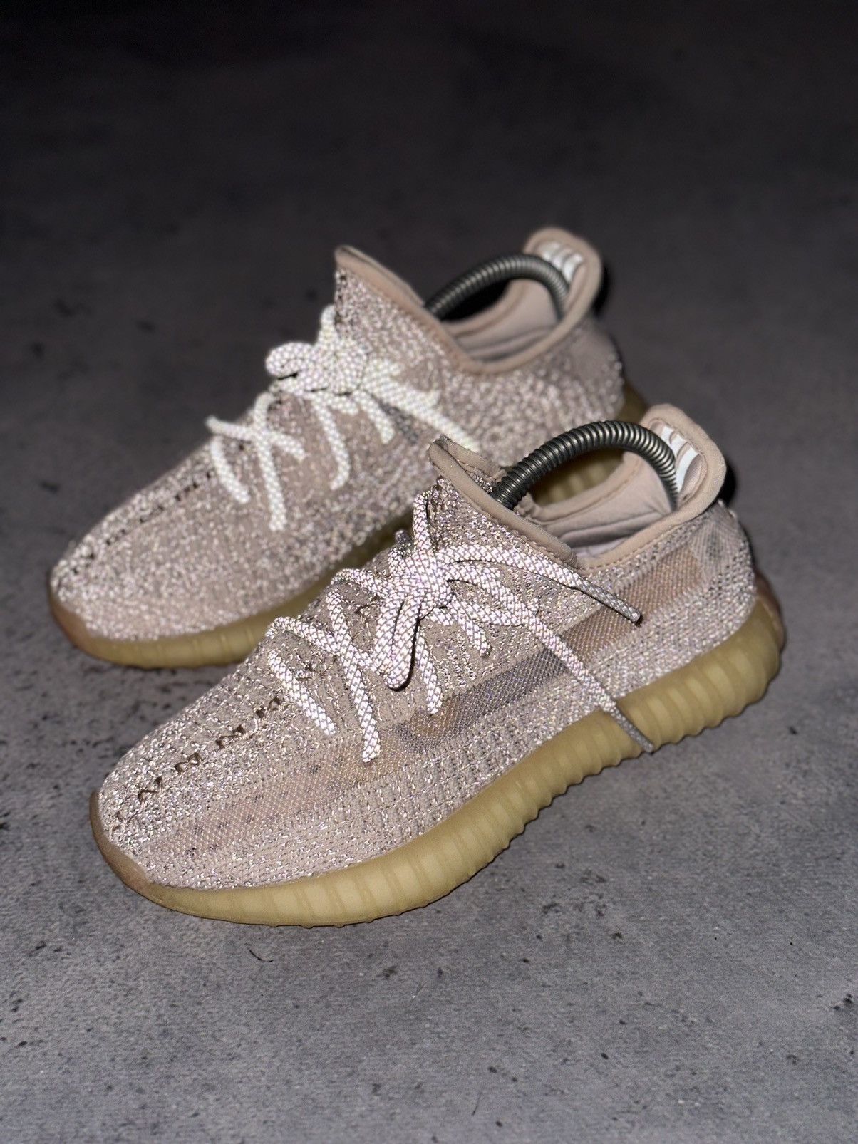 Yeezy Adidas Yeezy Boost 350 V2 Synth Reflective Size US 5.5 / IT 35.5 - 1 Thumbnail