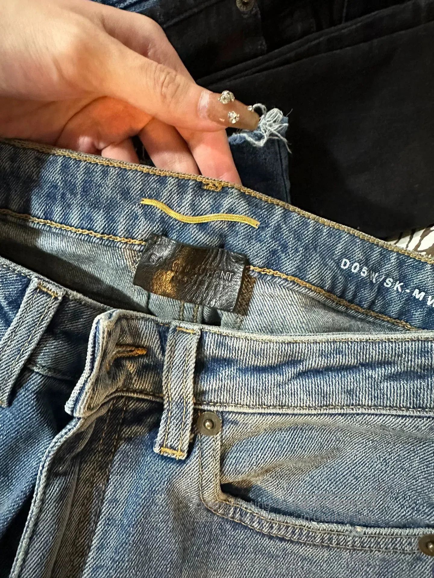 Saint Laurent Paris Saint Laurent Light Blue Washed Jeans. Size 26" / US 2 / IT 38 - 1 Thumbnail