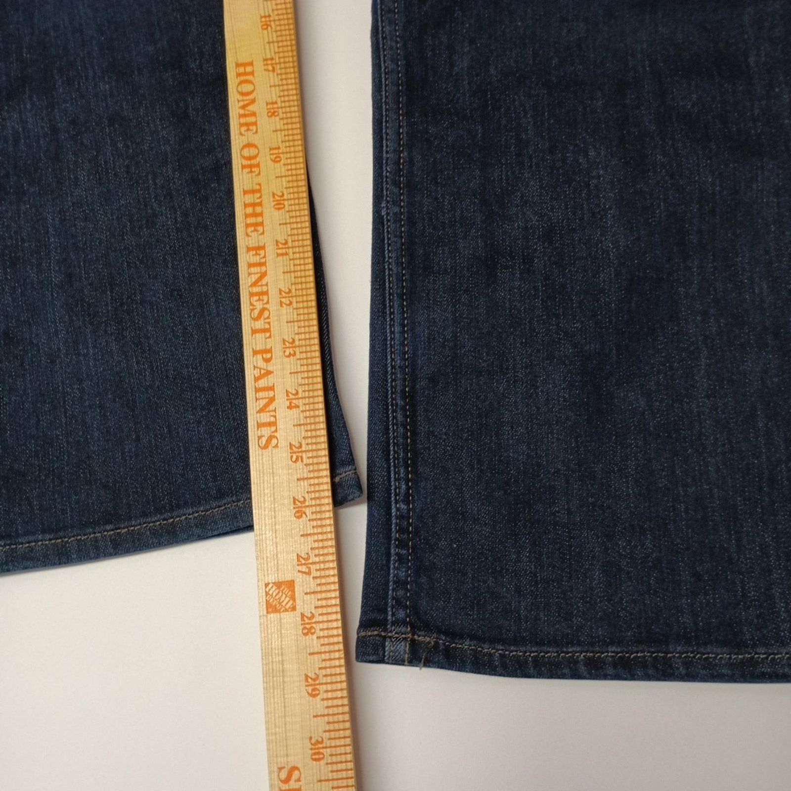 Lee Lee Regular Fit Straight Leg Jeans Women's 24 Medium Blue Size 42" / US 20 - 4 Thumbnail