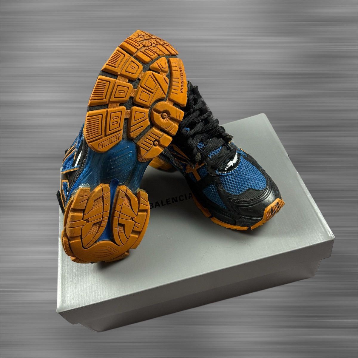Balenciaga Balenciaga Runner Orange Blue Shoes Size US 10 / EU 43 - 5 Thumbnail