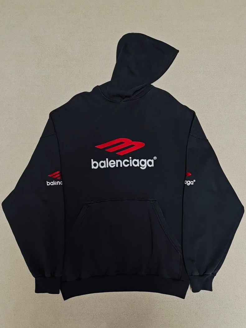 Balenciaga Balenciaga 23fw black and red 3Bsports vintage hooded sweat Size US M / EU 48-50 / 2 - 2 Thumbnail