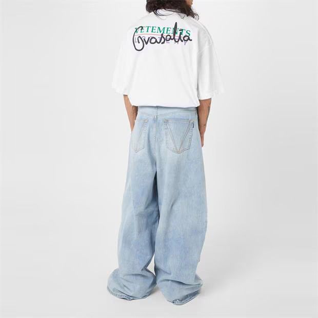 Vetements o1g2r1mq0824 Vete Gd Luck T-Shirt in White Size US XS / EU 42 / 0 - 4 Thumbnail