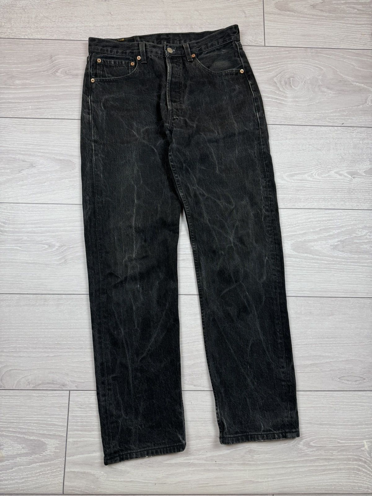 Levi's × Vintage Vintage 90s Levi’s 501 Washed Denim Made in USA 🇺🇸 32x34 Size US 32 / EU 48 - 2 Thumbnail