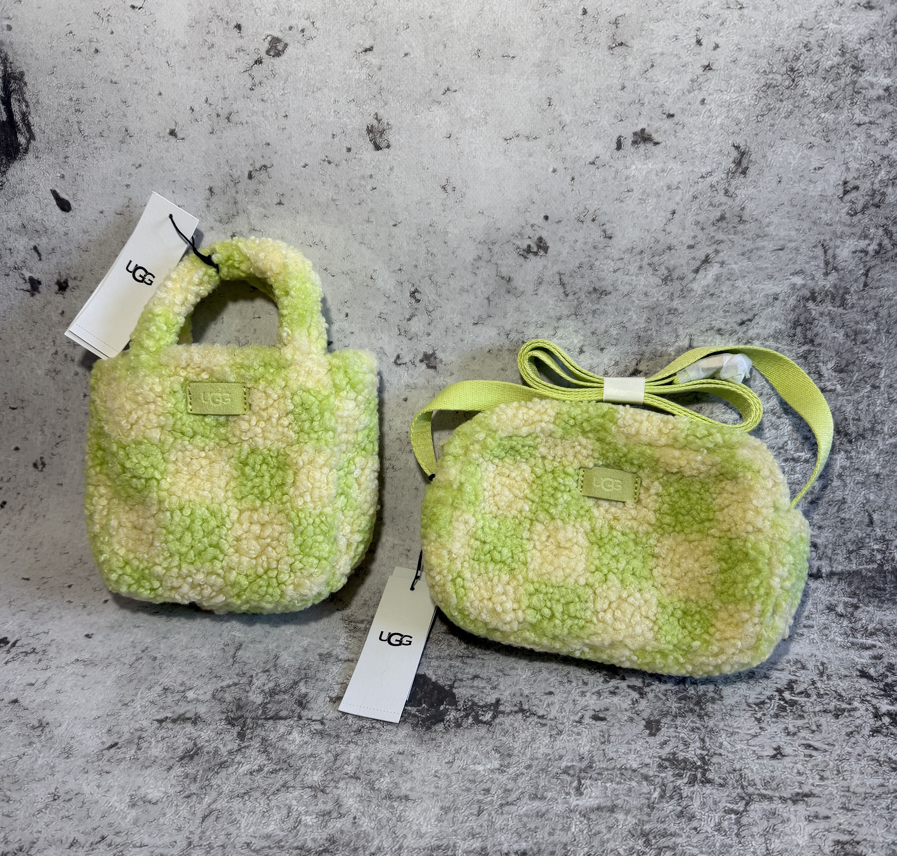 Ugg LOT - 2 ITEMS UGG MARIBEL MINI BAG SHERPA + JANEY SHERPA Size ONE SIZE - 1 Thumbnail
