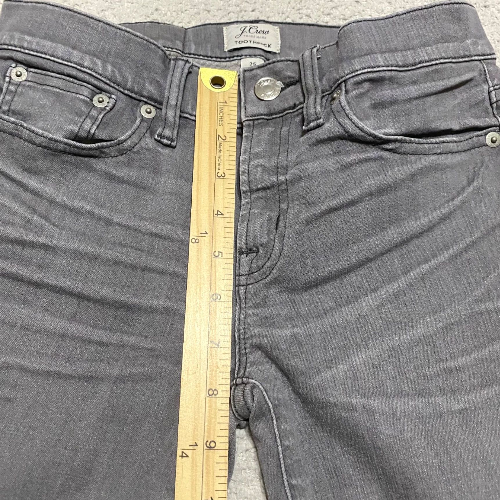 J.Crew J.CREW Jeans Gray Denim Mid Wash Toothpick Skinny 25 Regular Women’s Adult Size 25 Jeans Gray Denim Medium Wash Mid Rise Skinny Size 42" / US 20 - 7 Thumbnail