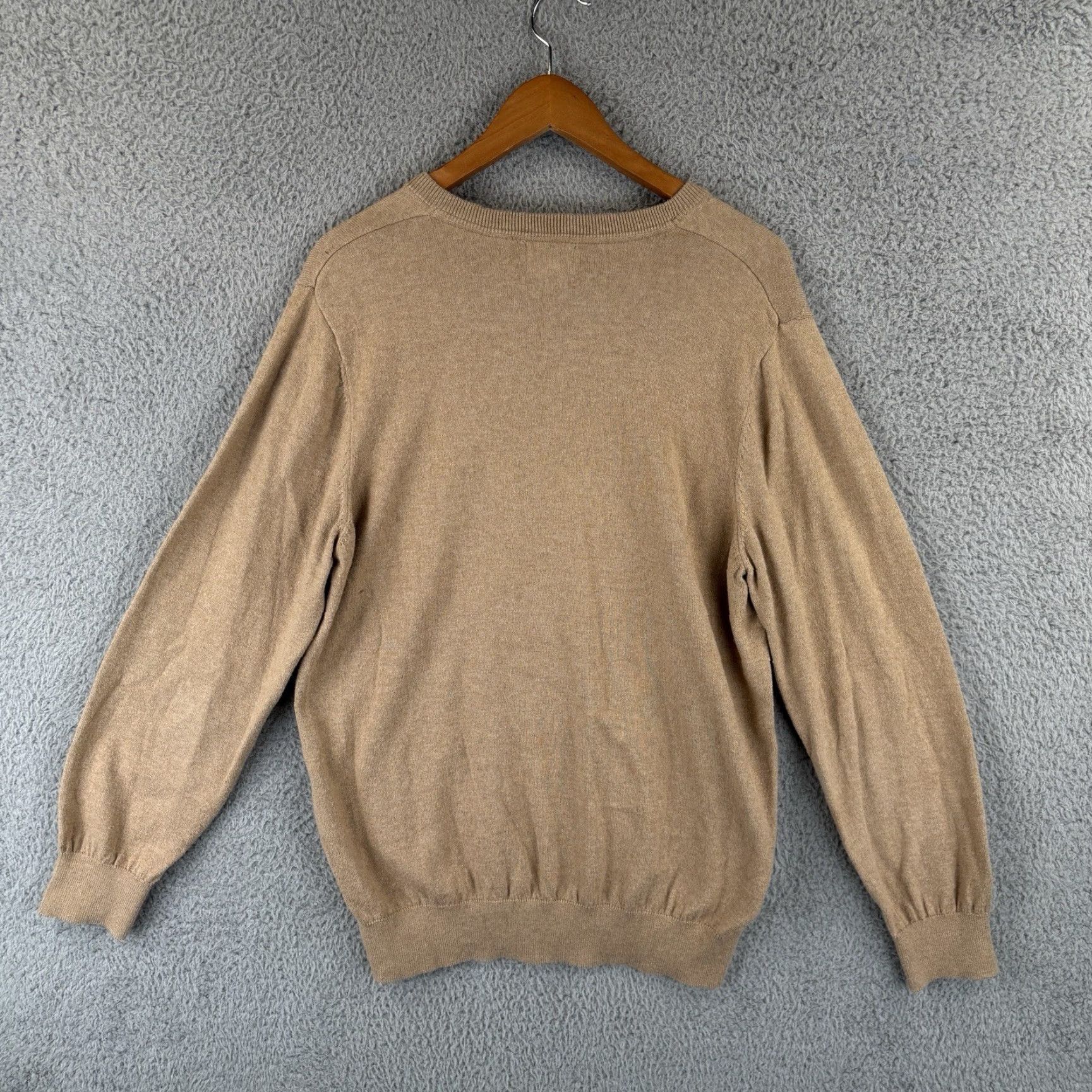 Vintage VINTAGE L.L. Bean Sweater Mens Large Brown V-Neck Pullover KnIT Preppy Classic (All Seasons) Mens Size US L / EU 52-54 / 3 - 4 Thumbnail