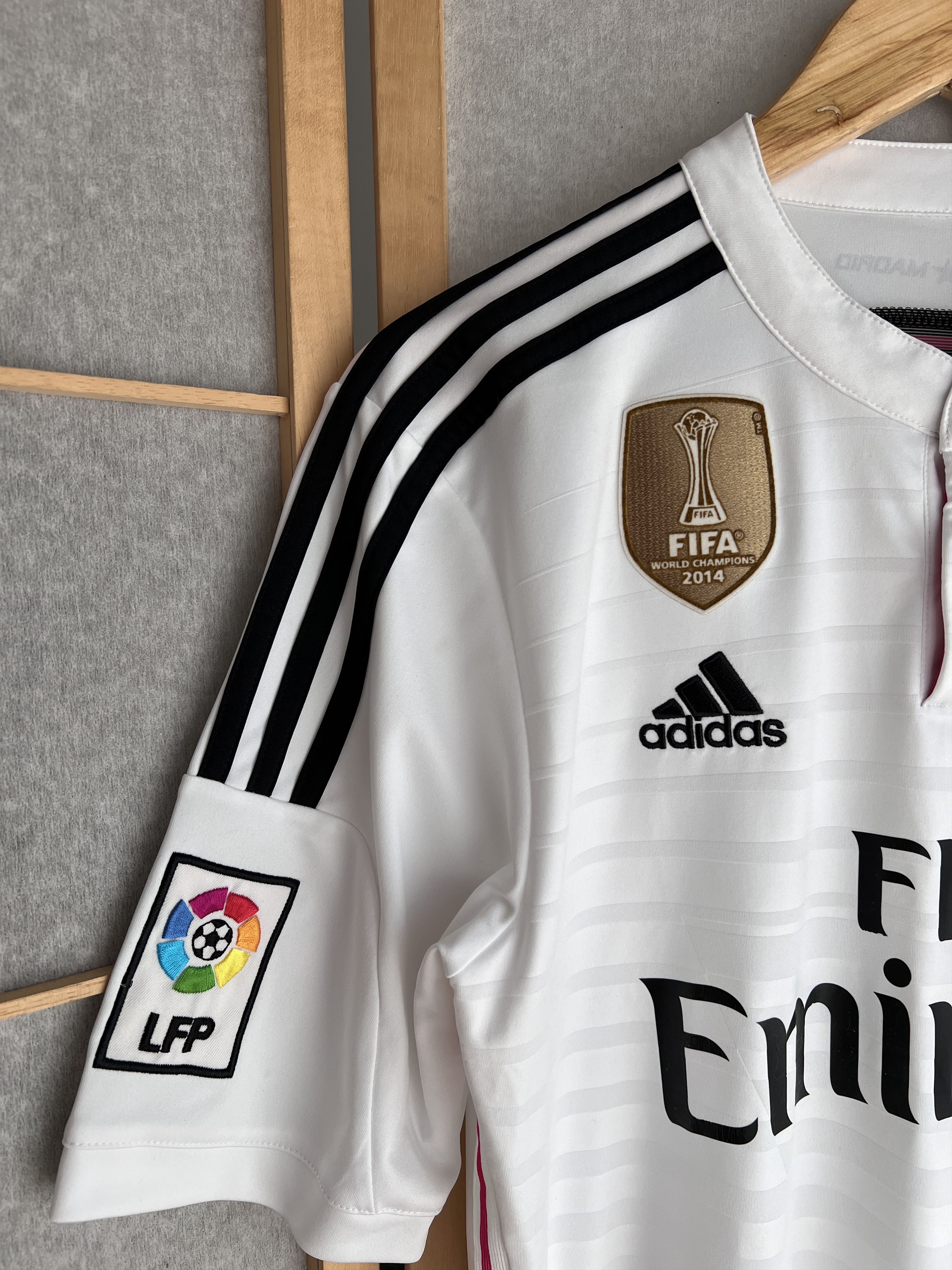 Adidas Adidas FC Real Madrid 2014 Home football shirt soccer jersey Size US S / EU 44-46 / 1 - 7 Thumbnail
