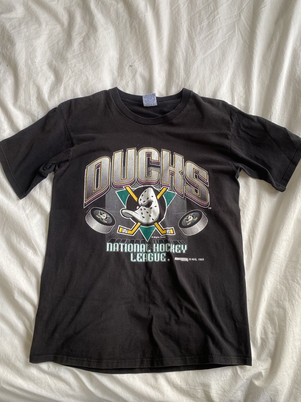 NHL Vintage 1993 Anaheim Ducks t-shirt NHL hockey Size US M / EU 48-50 / 2 - 1 Thumbnail