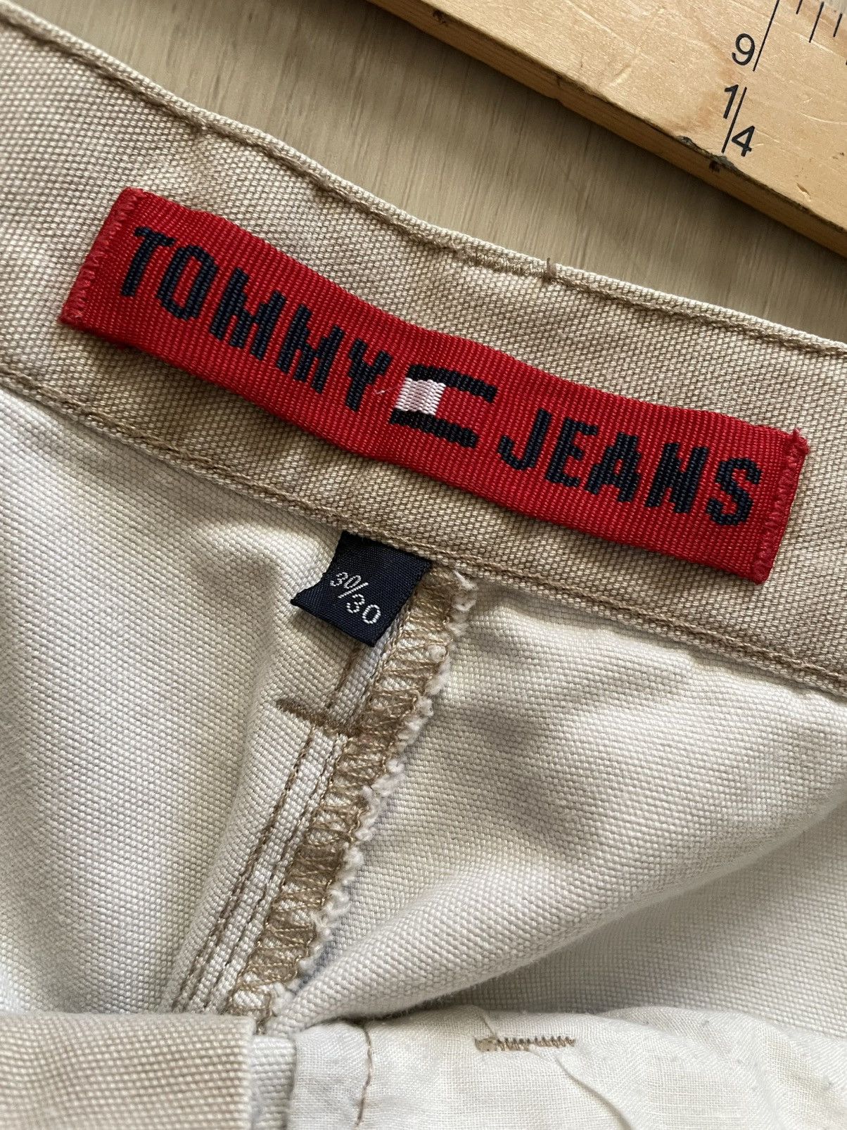 Tommy Hilfiger Vintage Tommy Hilfiger Carpenter Khaki Baggy Wide Leg Sz 30 Size US 30 / EU 46 - 8 Thumbnail
