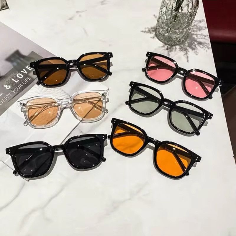 Other Orenge Lense Black Frame Sunglasses Size ONE SIZE - 2 Thumbnail