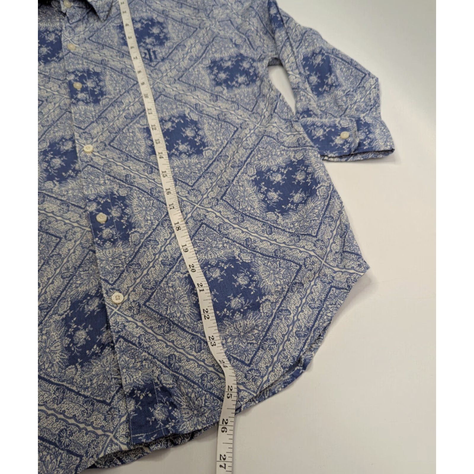 Ralph Lauren Lauren Ralph Lauren Button-Up Blue Floral 3/4 Sleeve Blouse Women's XS Shirt Womens XS Blue Floral Pattern Button Front Blouse Size XS / US 0-2 / IT 36-38 - 3 Thumbnail