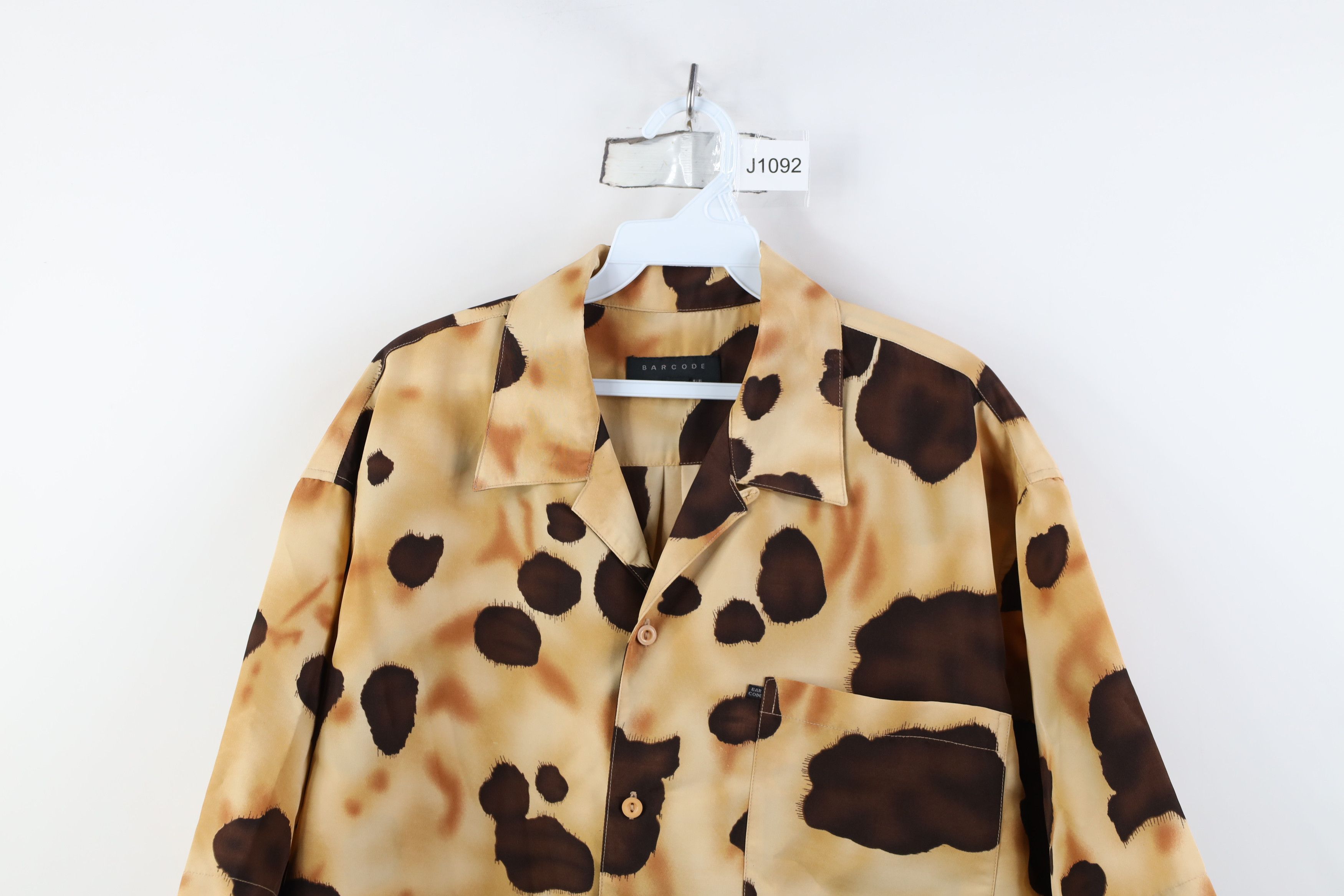 Vintage Vintage 90s Y2K Streetwear Cow Spot Baggy Button Shirt Size US M / EU 48-50 / 2 - 2 Thumbnail