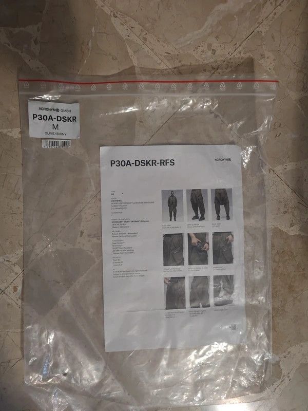 Acronym Acronym p30a-dskr-rfs Coevo limited edition size M Size US 34 / EU 50 - 2 Thumbnail