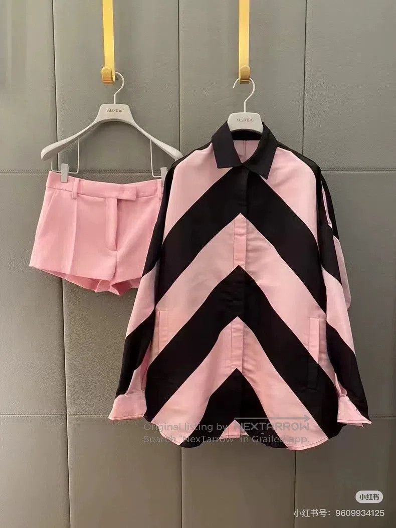 Valentino Valentino Pink and black color-blocked mulberry silk shirt Size XS / US 0-2 / IT 36-38 - 6 Thumbnail