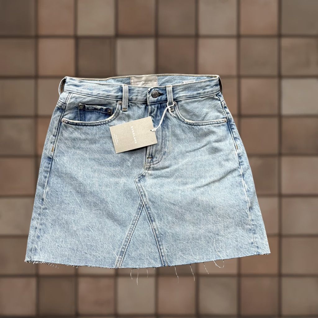 Everlane Everlane Reconstructed Denim Skirt Womens 25 High Rise Light Blue Wash Raw Hem A-Line Pockets Casual Size 42" / US 20 - 1 Thumbnail