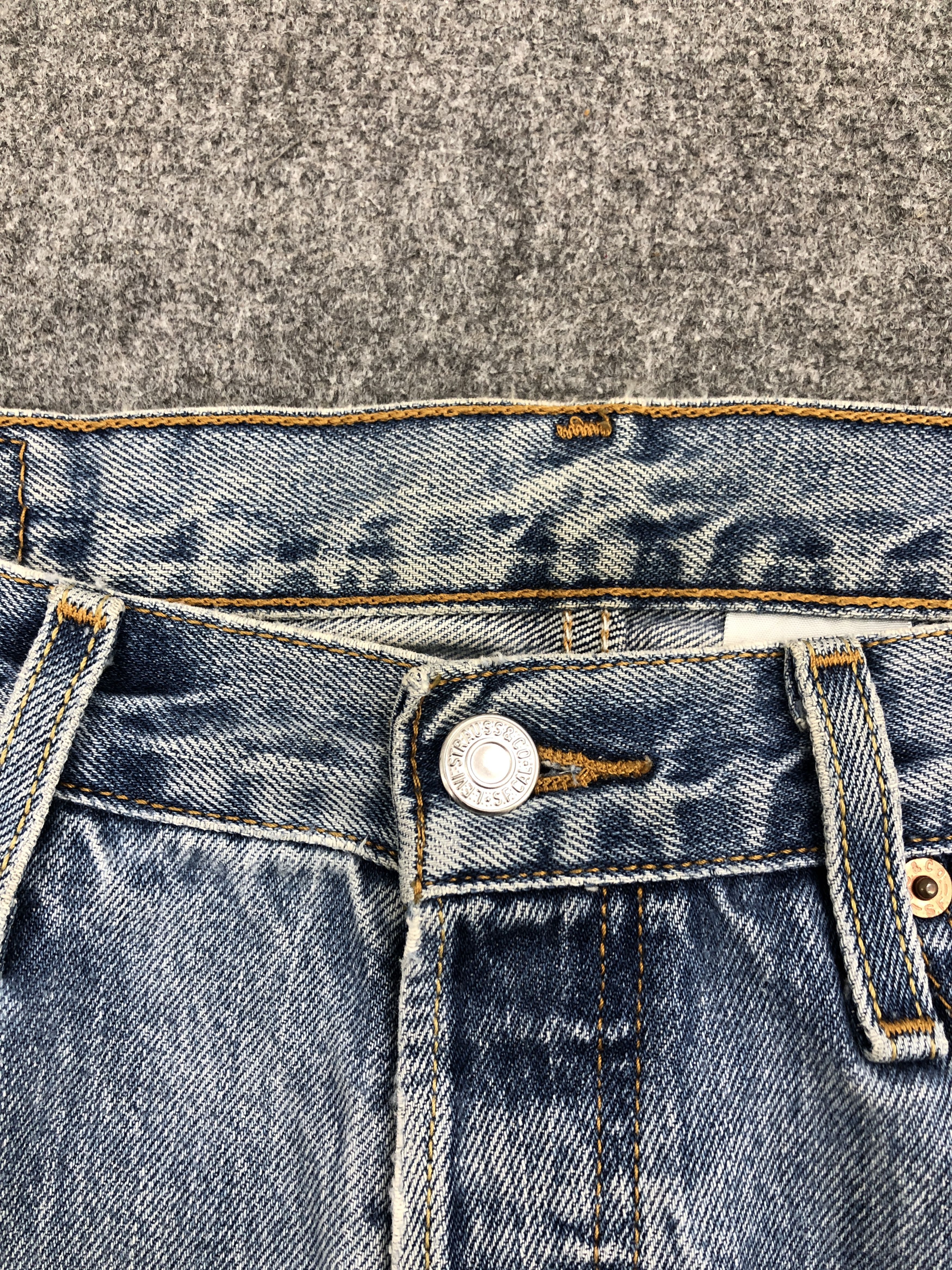 Levi's × Vintage Vintage 90s Levi's 501 Distressed Blue Jeans Size US 31 - 12 Thumbnail
