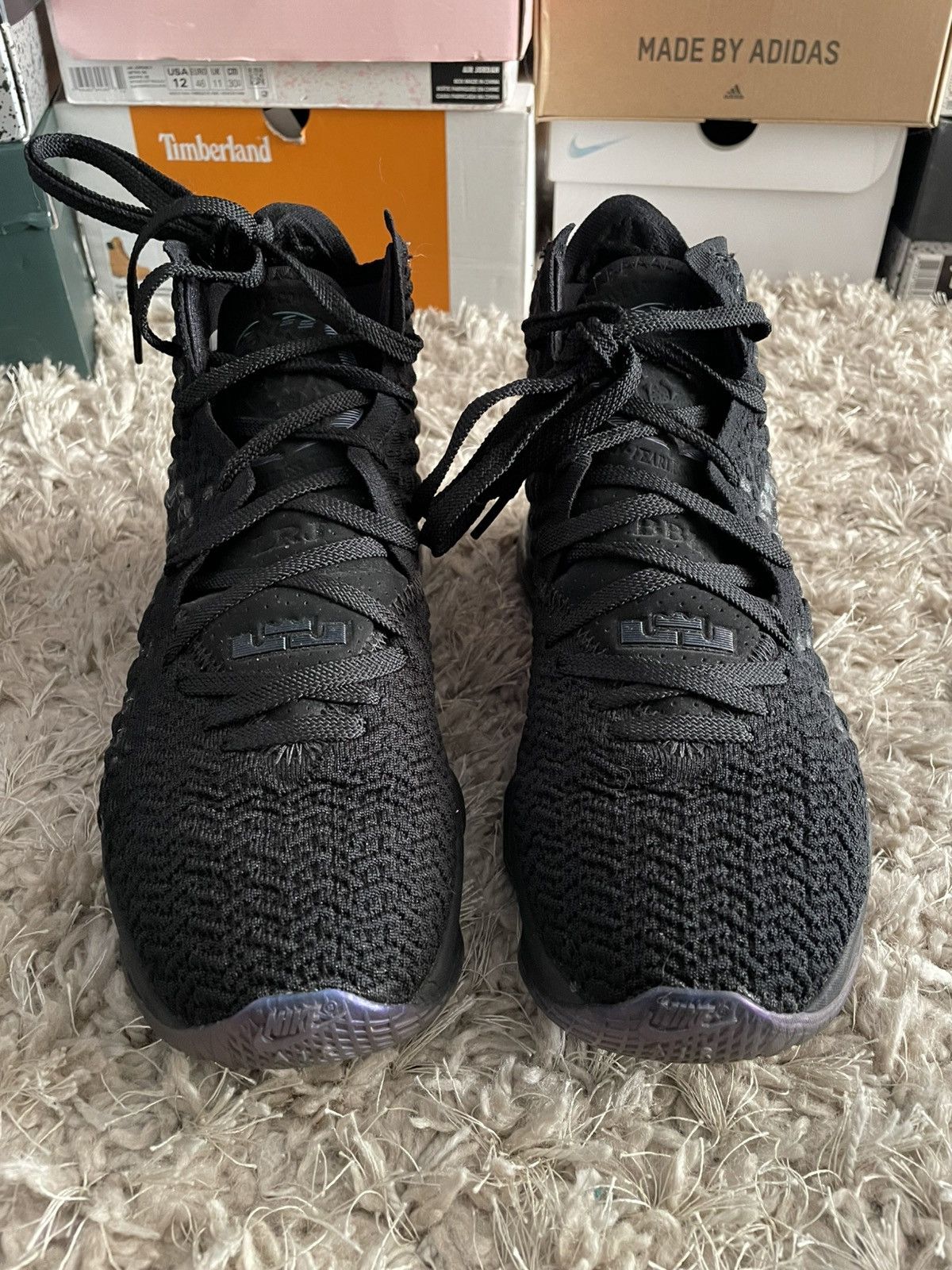 Nike Nike LeBron 17 Global Currency Size US 9 / EU 42 - 4 Thumbnail