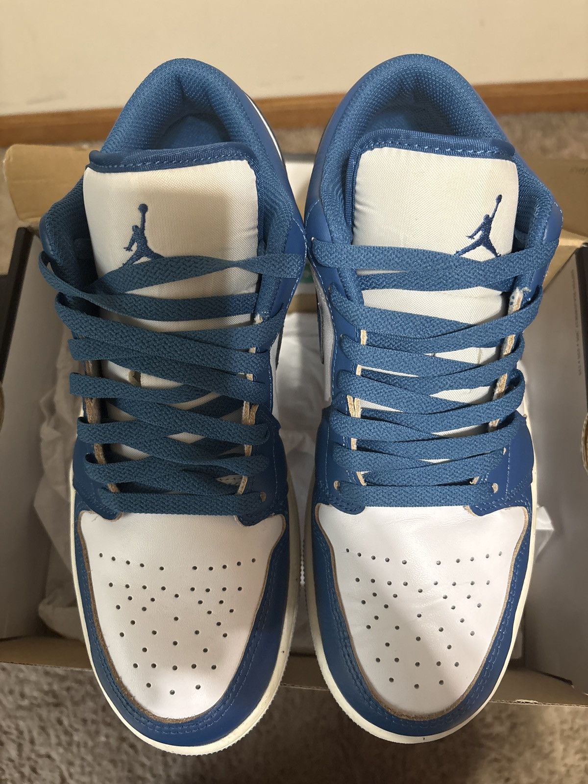 Nike Jordan 1 Low SE white/blue size 9 excellent condition Size US 9 / EU 42 - 6 Thumbnail