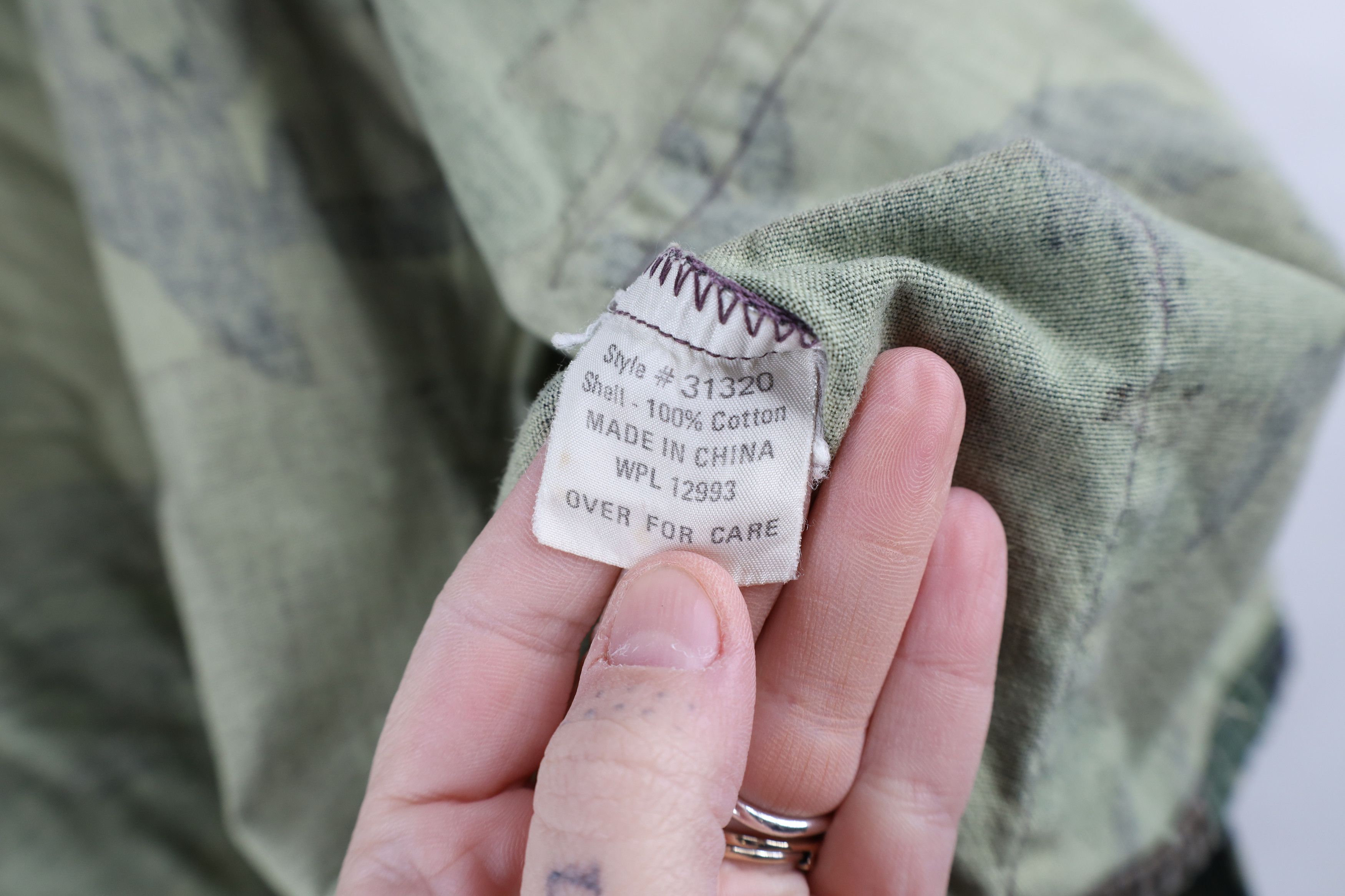 Vintage Vintage 90s Streetwear Camouflage Button Shirt Jacket USA Size US M / EU 48-50 / 2 - 11 Thumbnail