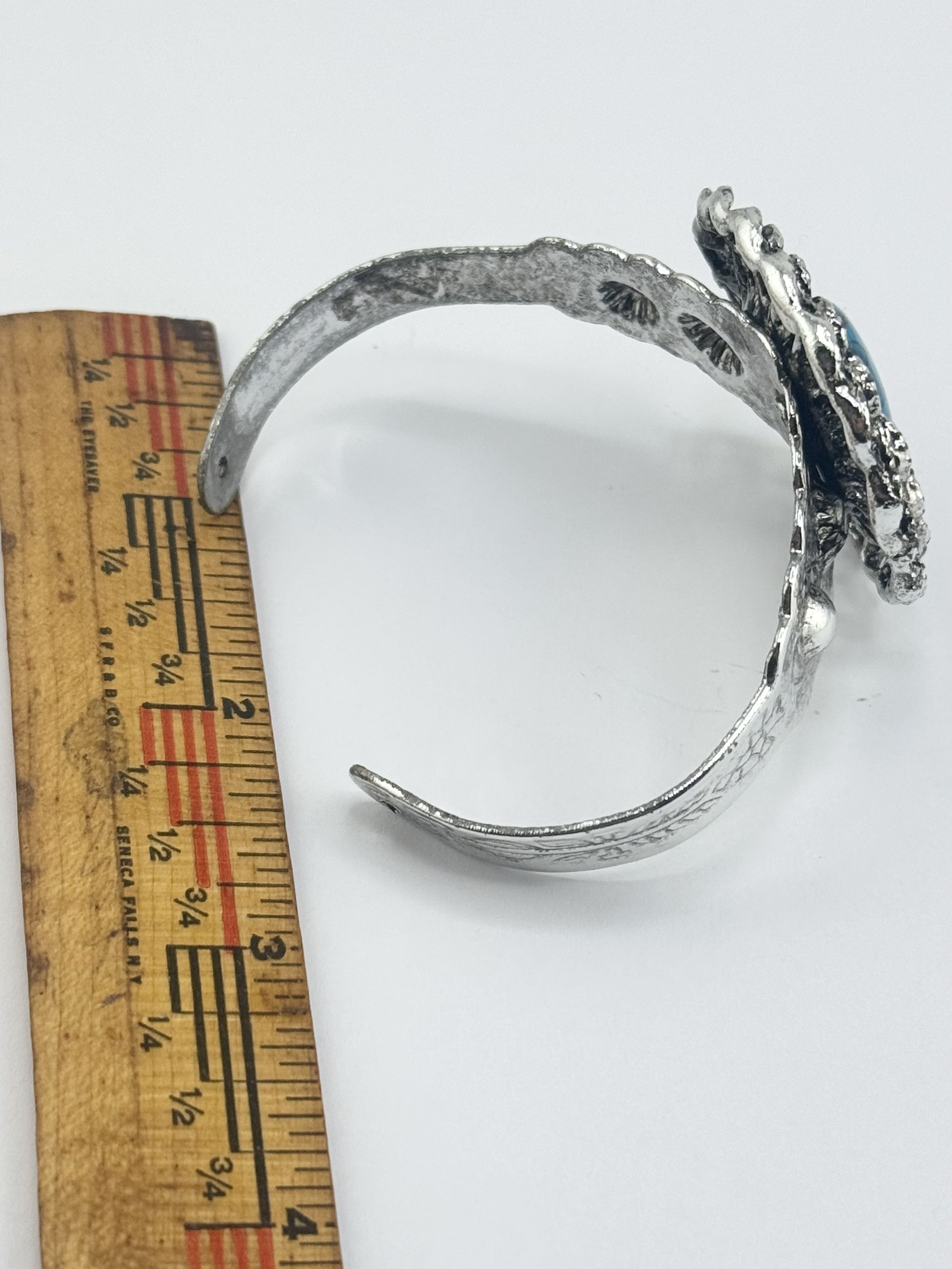Vintage silver tone turquoise cuff bracelet