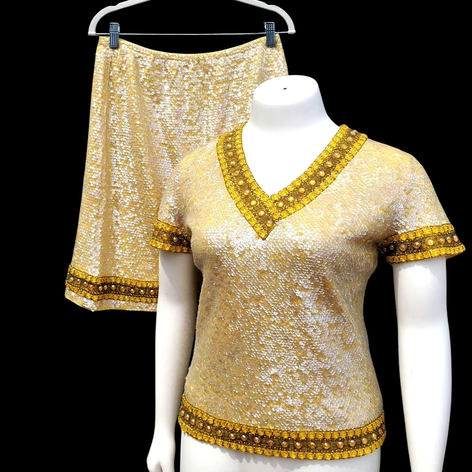 Vintage 60s Sequin Beaded Yellow Skirt Set XL NWT Cleopatra Movie In Size XL / US 12-14 / IT 48-50 - 2 Thumbnail