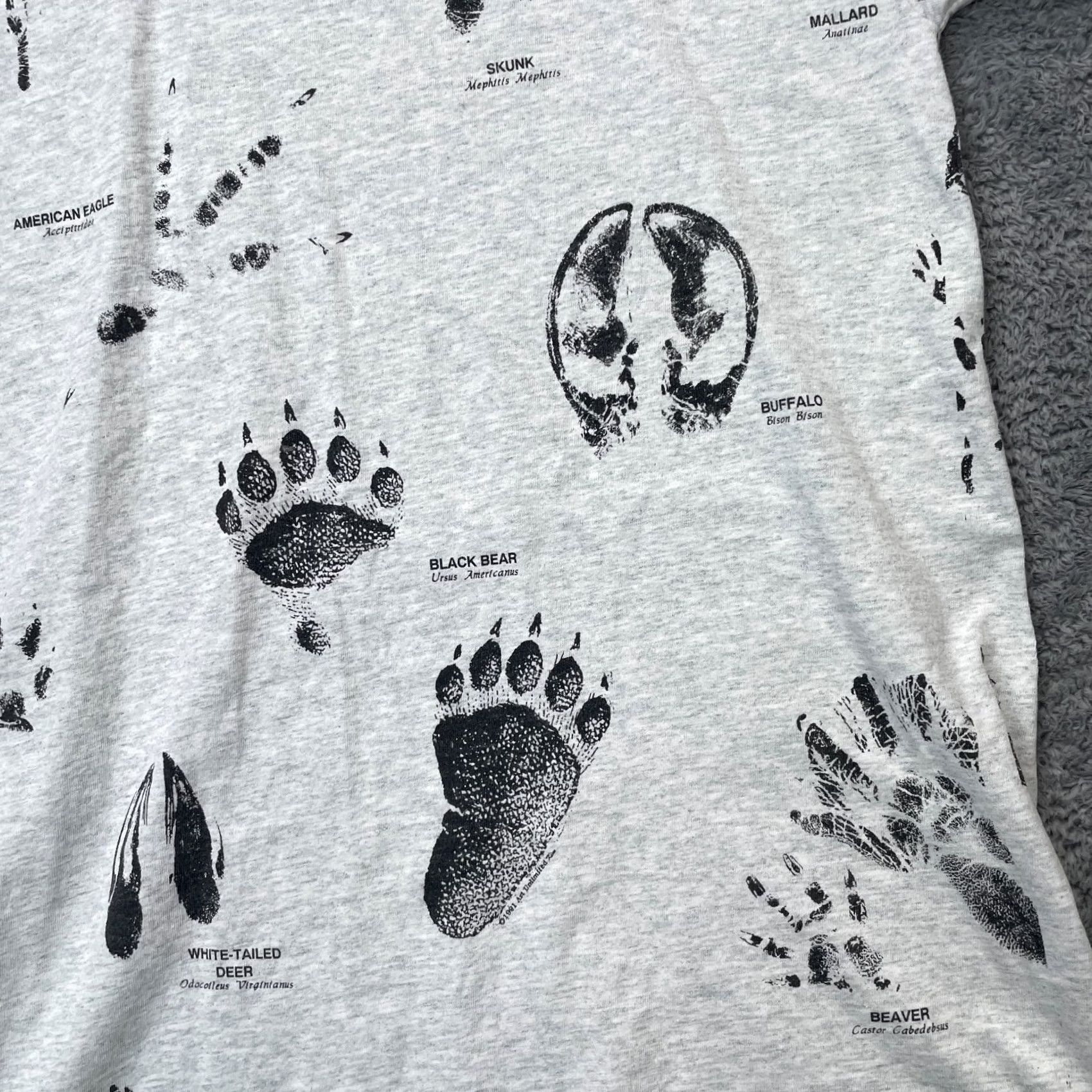 Fruit Of The Loom Fruit of the Loom Animal Tracks Shirt Mens Large Gray Nature AOP Outdoor Bushcraft Tracker Print Size US L / EU 52-54 / 3 - 2 Thumbnail