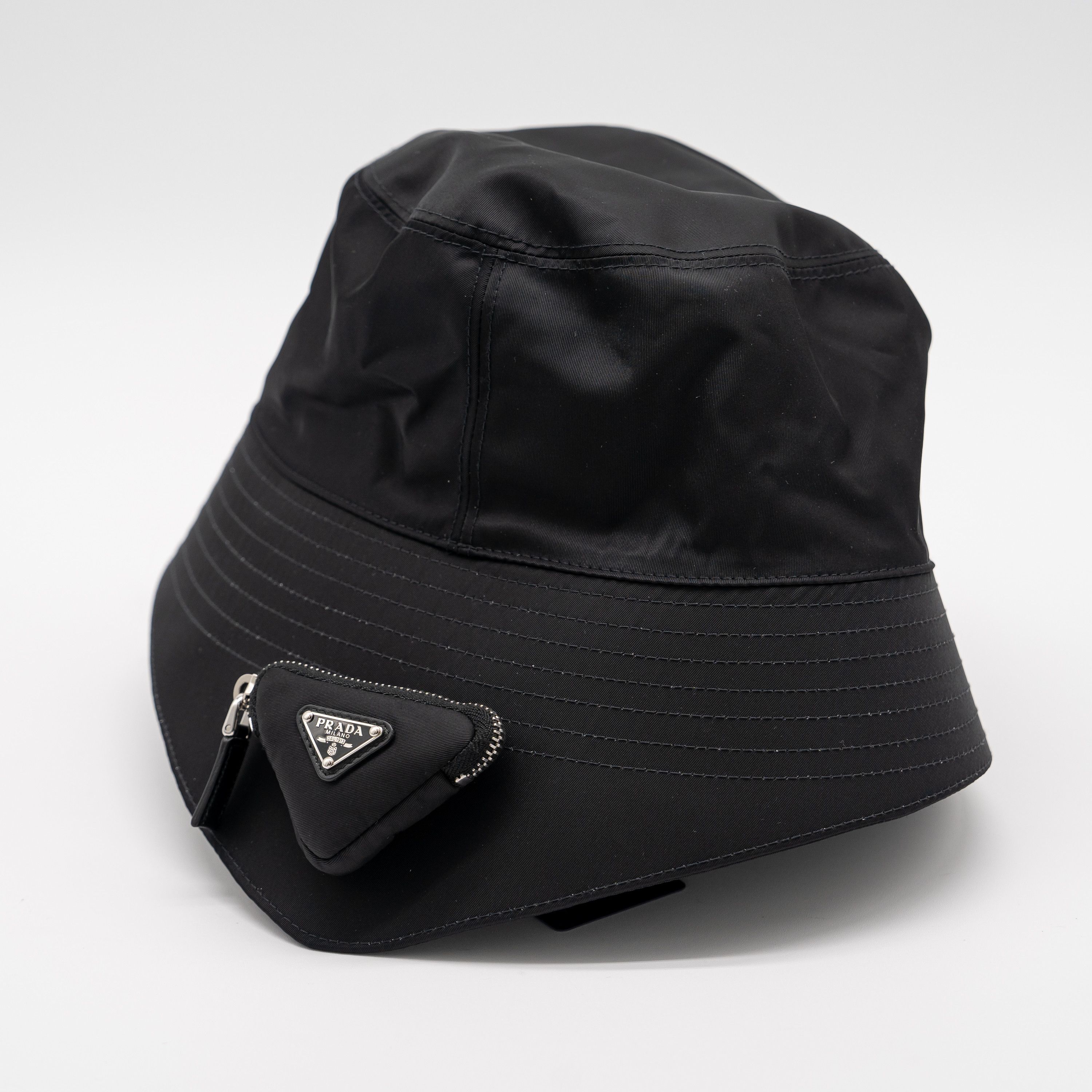 Prada XL Prada Re-Nylon Bucket Hat Black with Pouch Pocket Size ONE SIZE - 1 Thumbnail