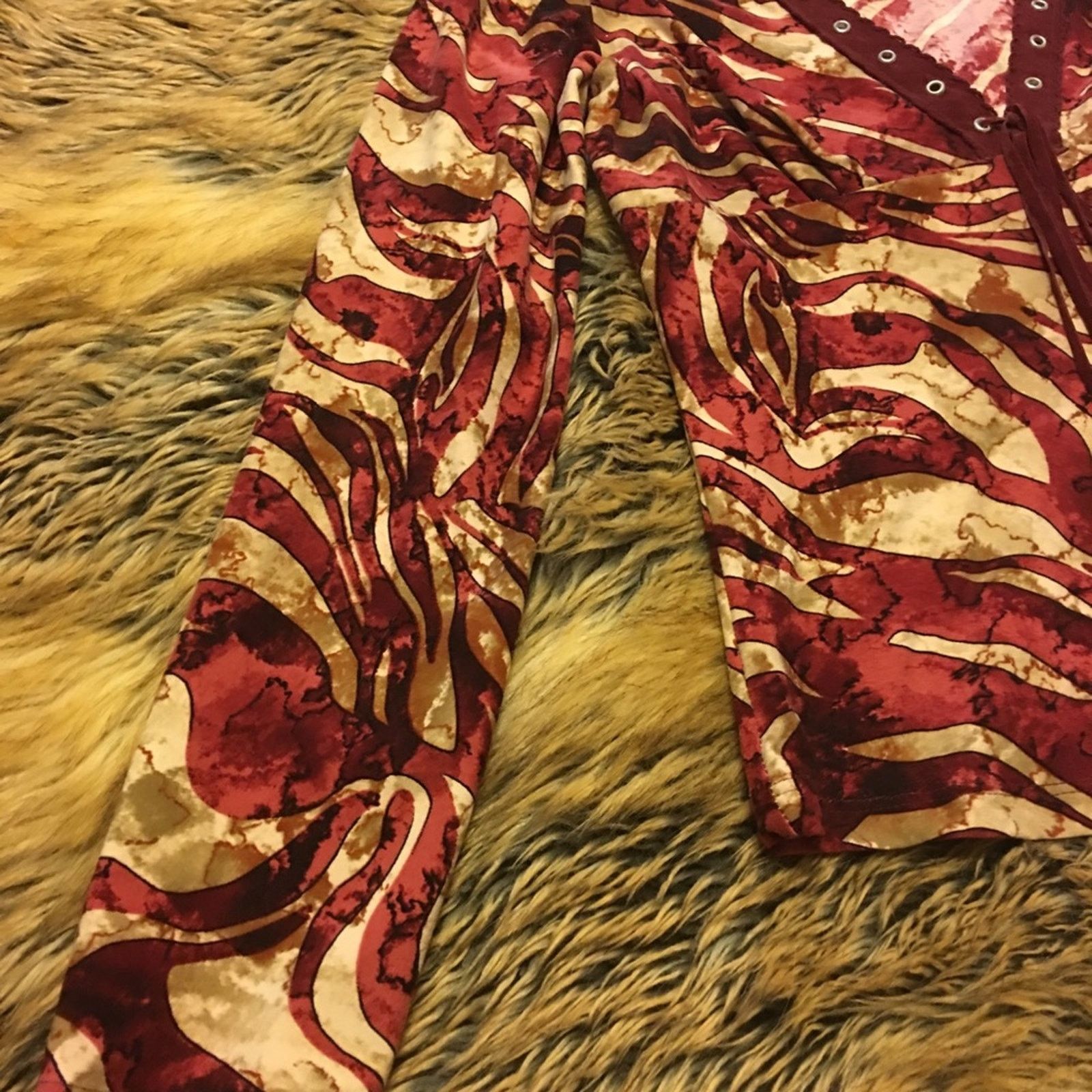 Other Styles wine animal print grommet velvet top M Size M / US 6-8 / IT 42-44 - 6 Thumbnail