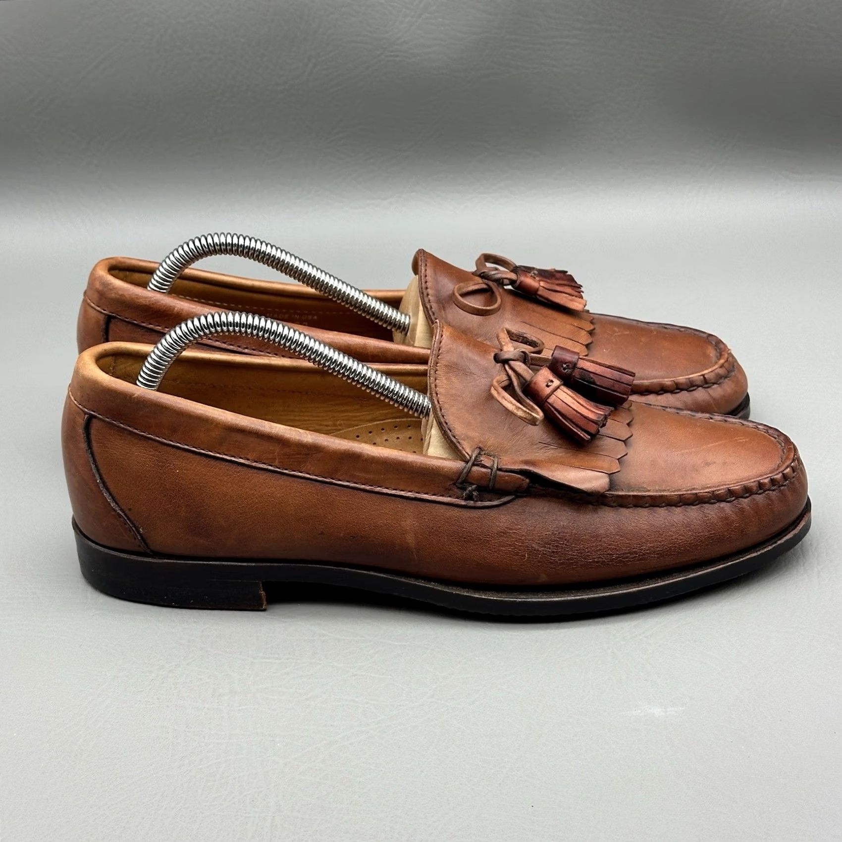 Footjoy Vintage FootJoy Tassel Loafers Mens Size 9 C Brown Leather Kiltie Slip On USA Mens Shoes Brown Leather Tassel Loafers USA FootJoy Slip On 9 C Vintage Size US 9 / EU 42 - 4 Thumbnail