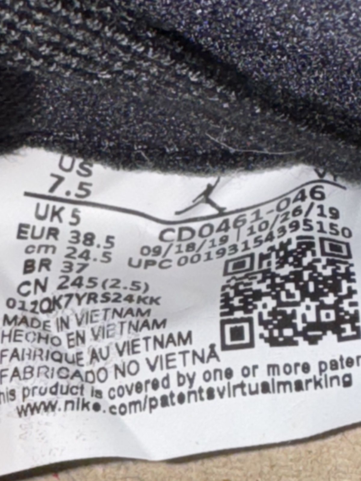 Jordan Brand Air Jordan 1 High OG NC to CHI Size US 6 / EU 39 - 3 Thumbnail