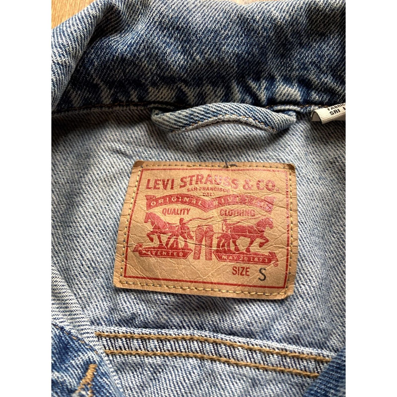Levi's VINTAGE Levis Denim Trucker Jacket Womens Size Small Blue Medium Wash Size S / US 4 / IT 40 - 5 Thumbnail