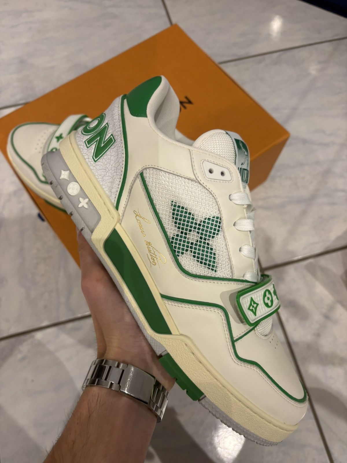 Louis Vuitton Louis Vuitton traîner virgil abloh blanche verte taille 9 US Size US 9 / EU 42 - 5 Thumbnail