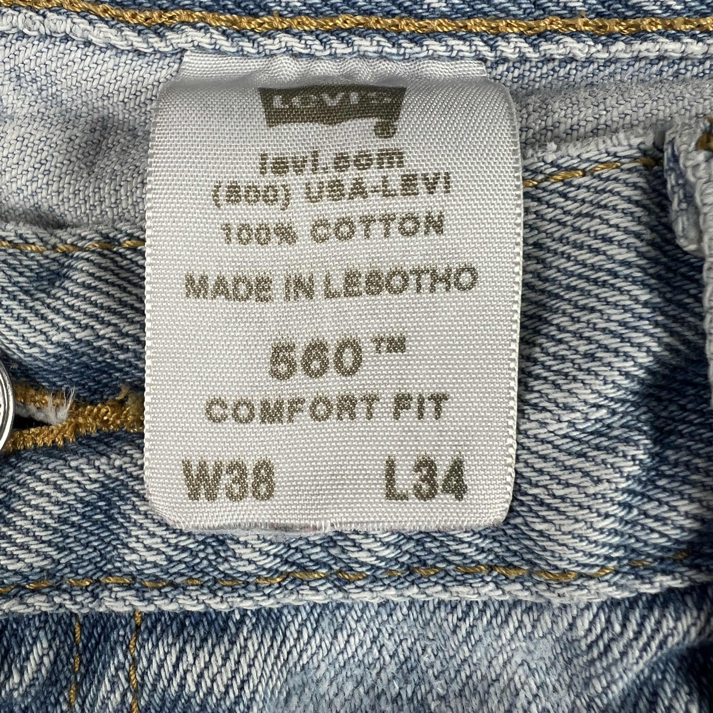 Levi's × Vintage Y2K Levi's Jeans 560 Loose Tapered Light Blue Faded Denim Size US 38 / EU 54 - 10 Thumbnail