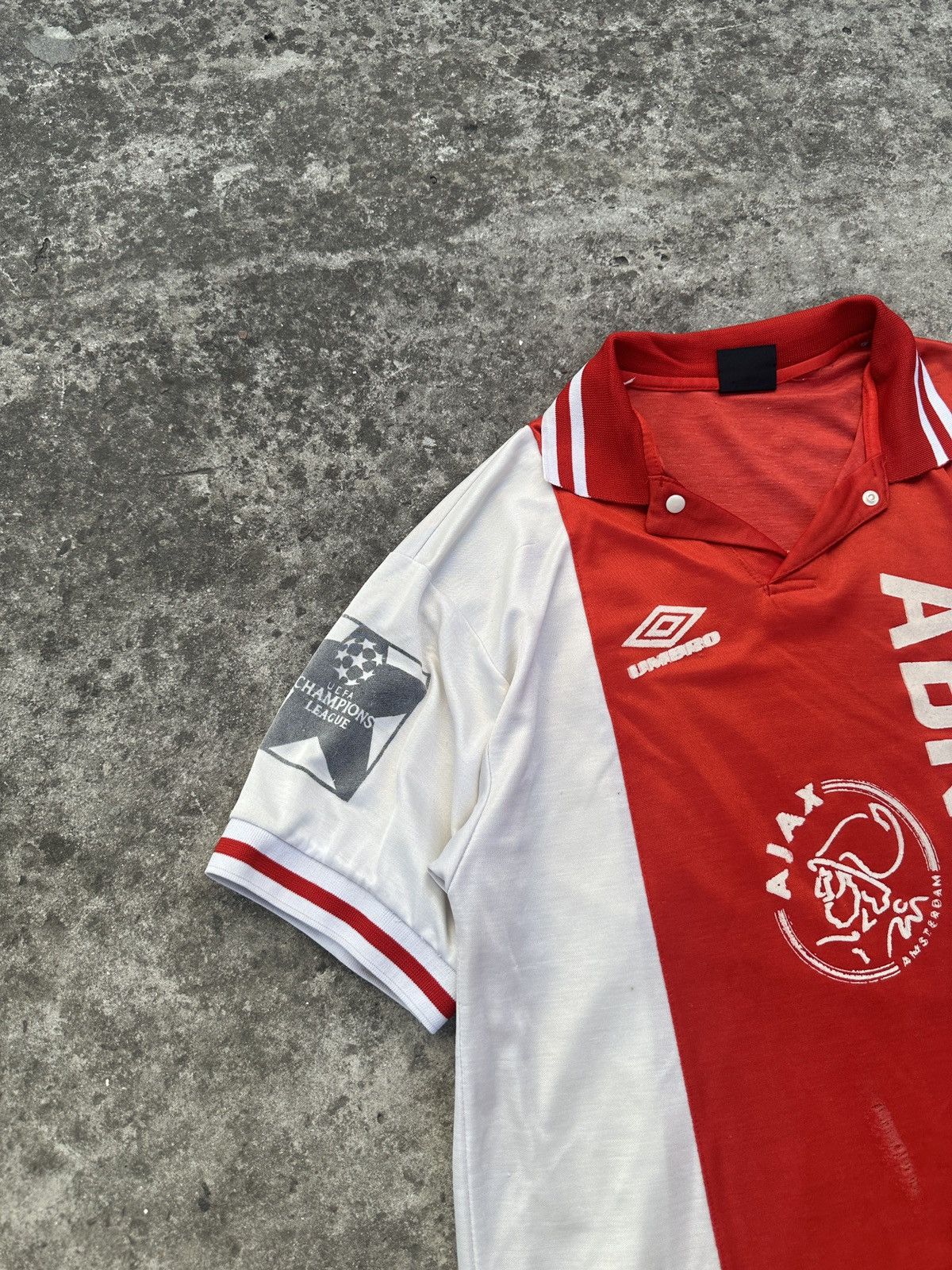 Umbro Vintage Umbro 7 Ajax Soccer Jersey Streetwear Rare L 90s Size US L / EU 52-54 / 3 - 2 Thumbnail