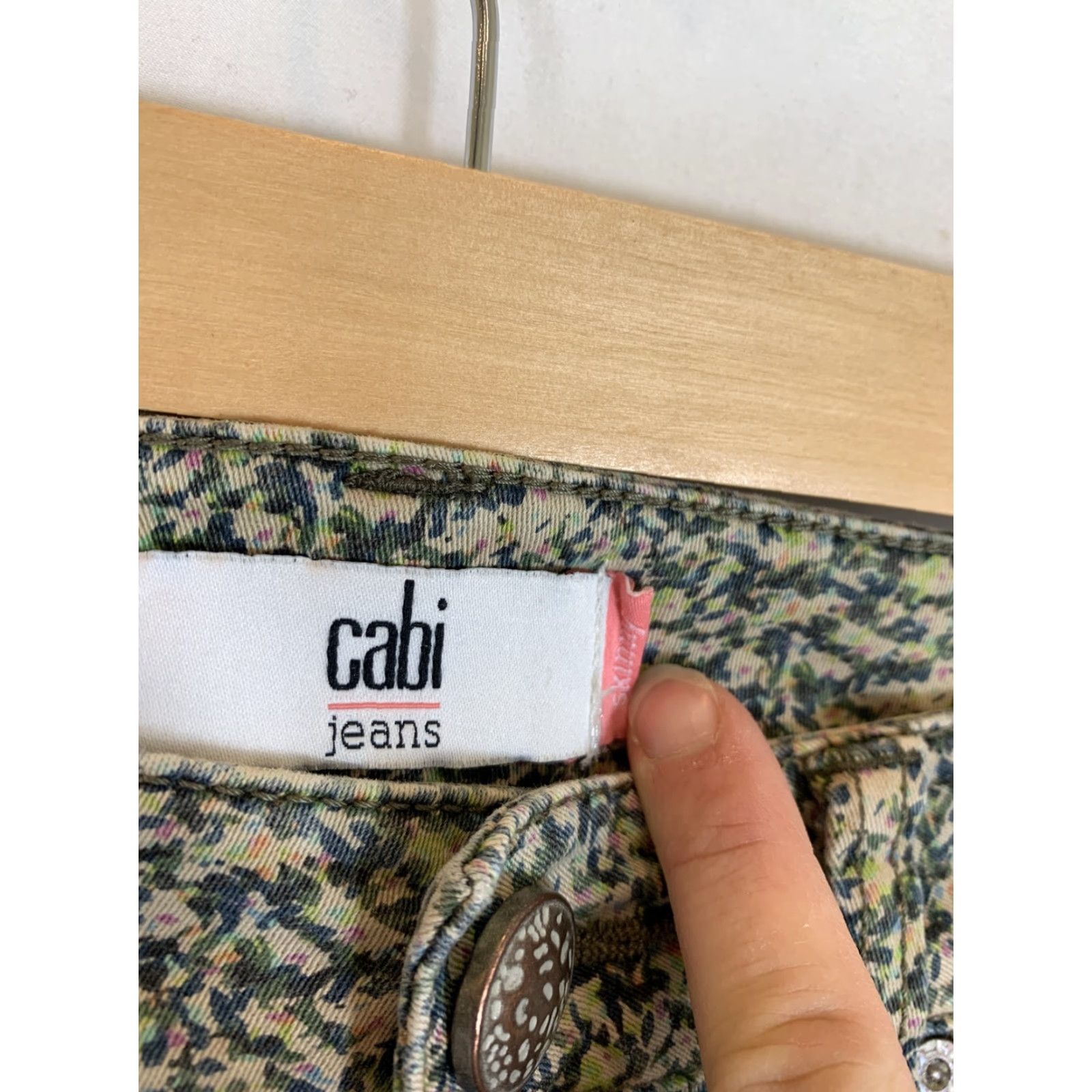 Vintage Cabi Jeans Womens Size 0 Skinny Denim Floral Green Jeans Size 25" / US 0 / IT 36 - 5 Thumbnail