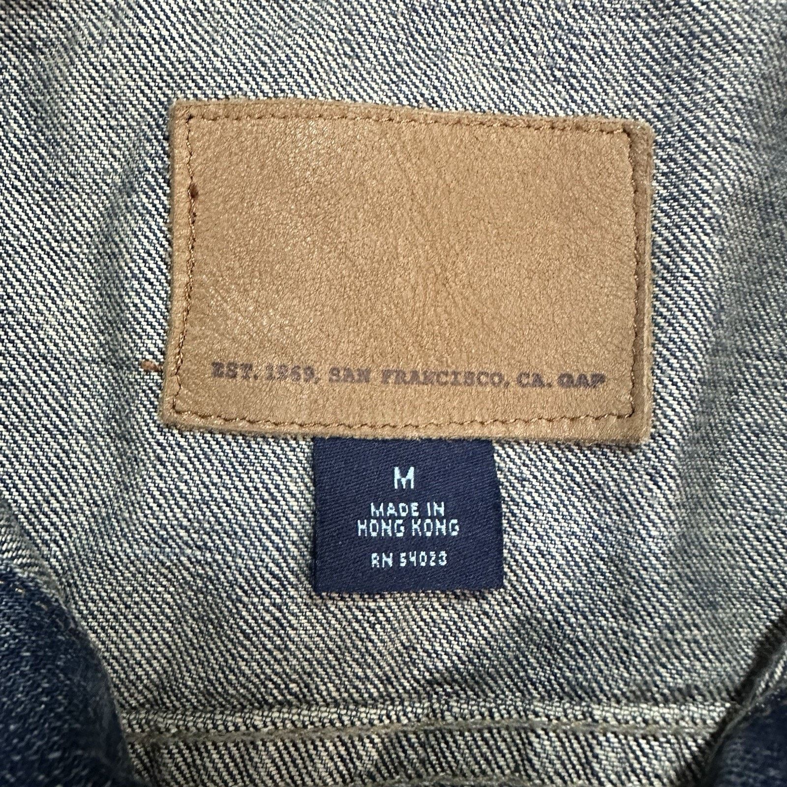 Disney × Vintage Vintage 2004 The Incredibles Movie Cast & Crew Denim Jacket Size US M / EU 48-50 / 2 - 5 Thumbnail