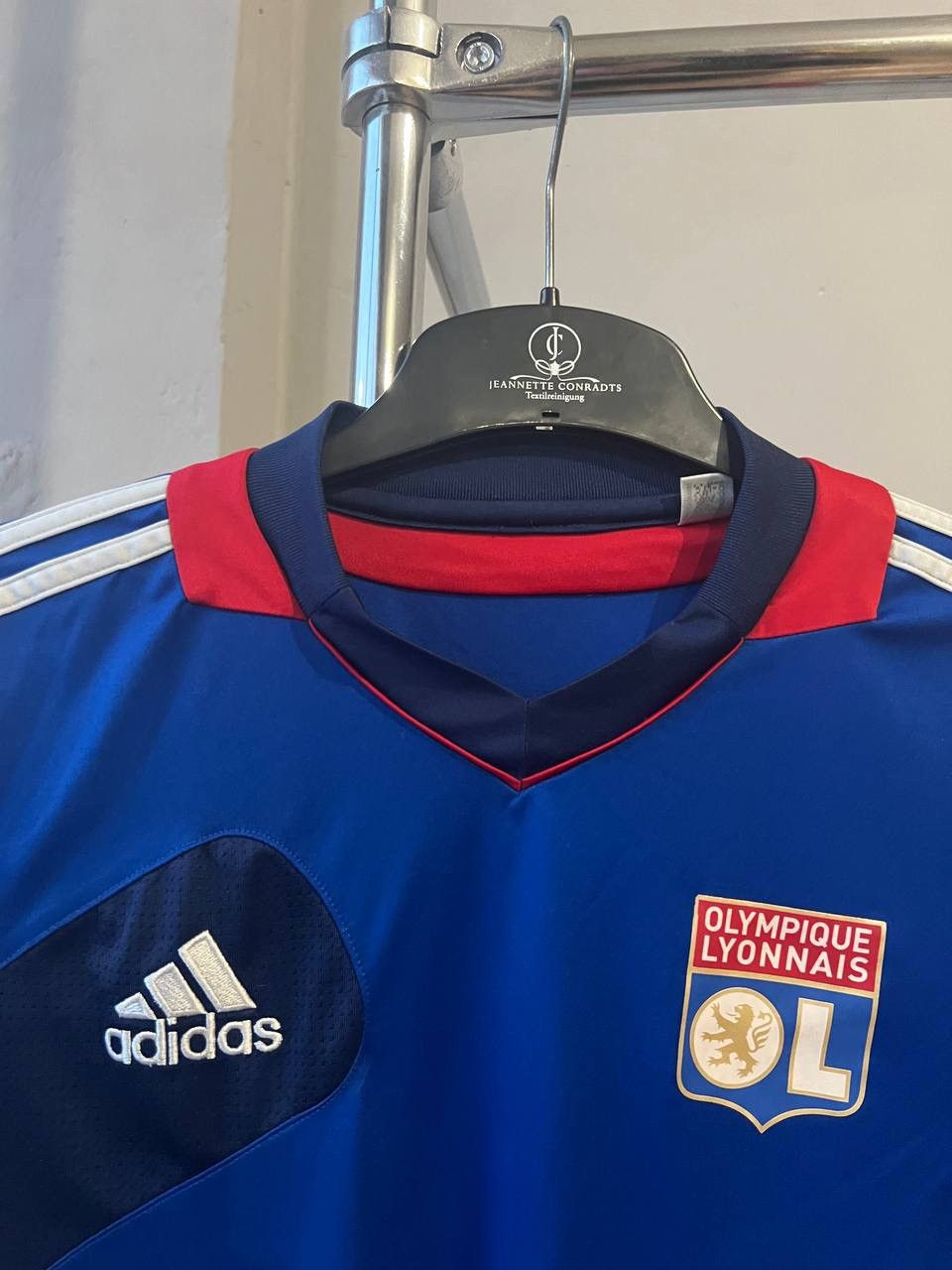 Adidas OLYMPIQUE LYONNAIS LYON FRANCE TRAINING SOCCER JERSEY SHIRT Size US S / EU 44-46 / 1 - 4 Thumbnail