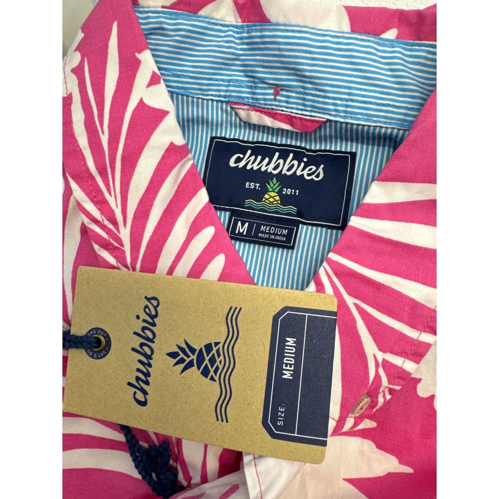 Chubbies Chubbies Friday Shirt Pink Short Sleeve Button-up men sz M Size US M / EU 48-50 / 2 - 6 Thumbnail