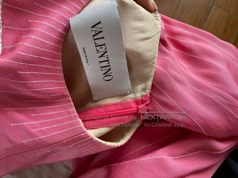 Valentino Valentino dress Size XS / US 0-2 / IT 36-38 - 2 Thumbnail