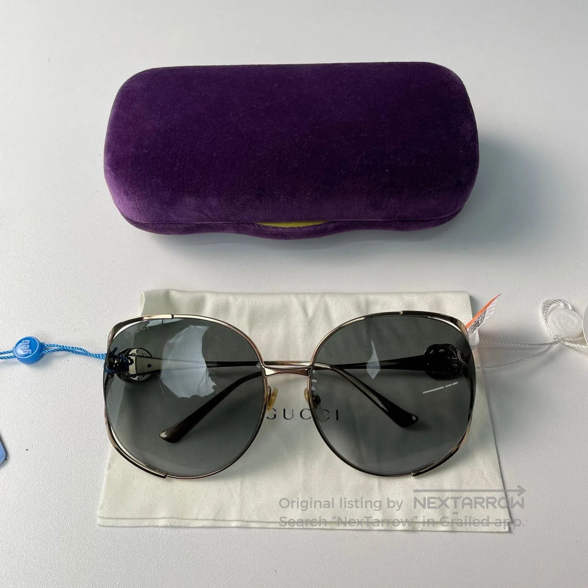 Gucci Guicci Double G logo frame sunglasses in black| Size ONE SIZE - 1 Thumbnail