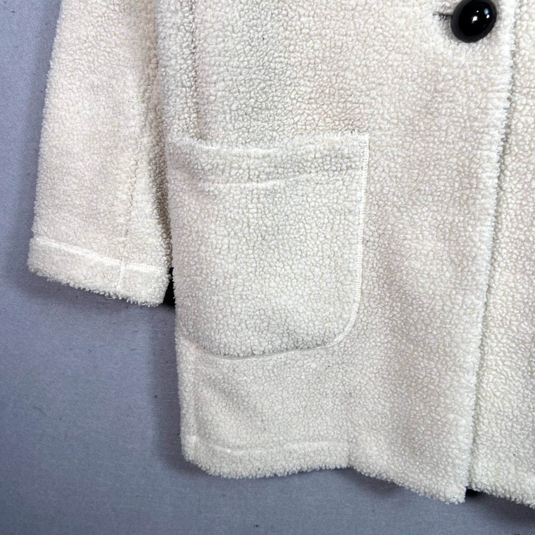 Uniqlo Uniqlo Coat Women's Large Ivory White Fleece Jacket Polyester L Solid Button Coat Basic Jacket Modern Size L / US 10 / IT 46 - 5 Thumbnail