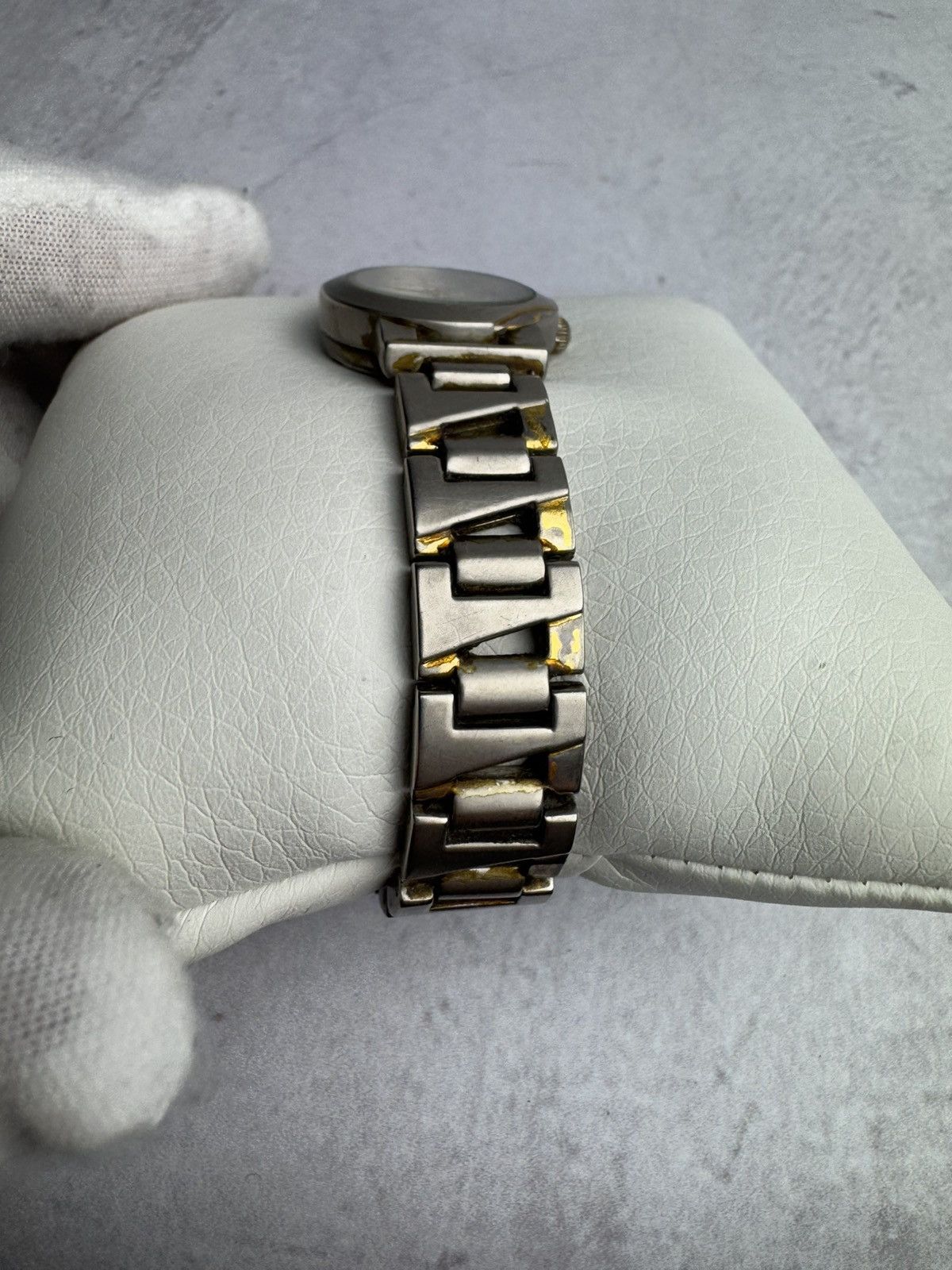 Japanese Brand × Vintage Q&Q Futuristic Japanese Style Watch Size ONE SIZE - 2 Thumbnail