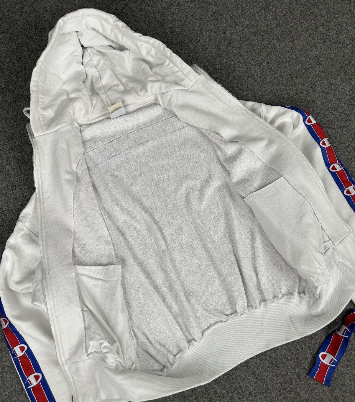 Champion × Vetements Vetements - Champion Demna SS17 Rework Zip Hoodie Side Tape Size US M / EU 48-50 / 2 - 7 Thumbnail
