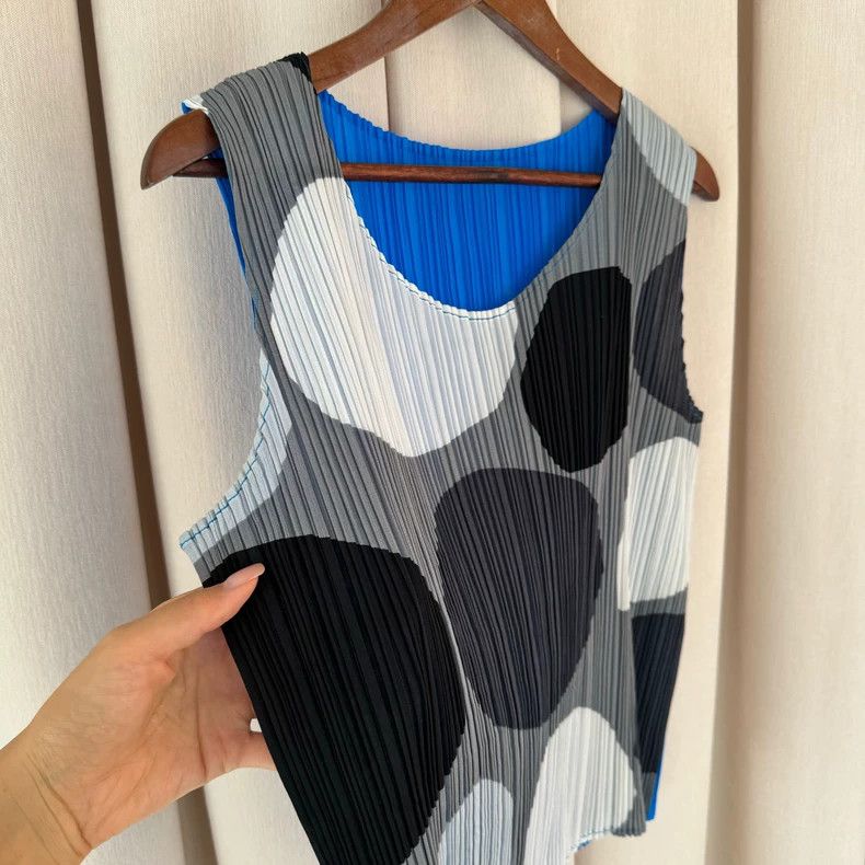 Issey Miyake issey miyake size:3 Pleated sleeveless vest 2505-Nextarrow Size XXS / US 00 / IT 34 - 2 Thumbnail