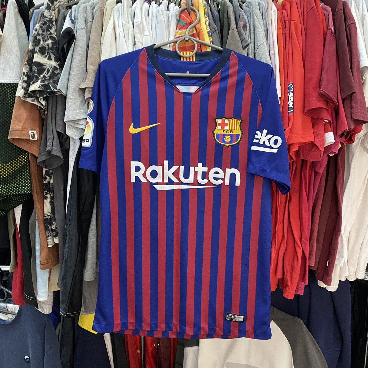 Other Men’s Nike FC Barcelona Origi football player jersey Size US S / EU 44-46 / 1 - 1 Thumbnail