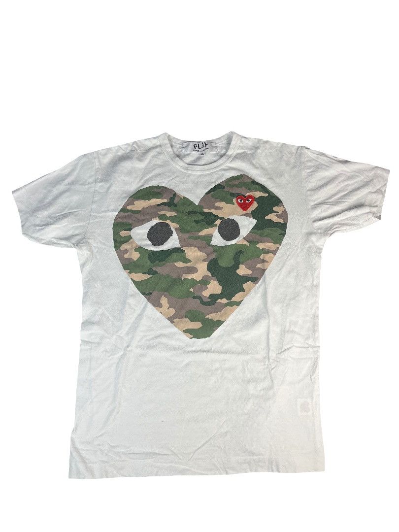 Comme des Garcons Comme des Garçons PLAY Large Camo Heart Tee White XL Unworn Size US XL / EU 56 / 4 - 1 Thumbnail