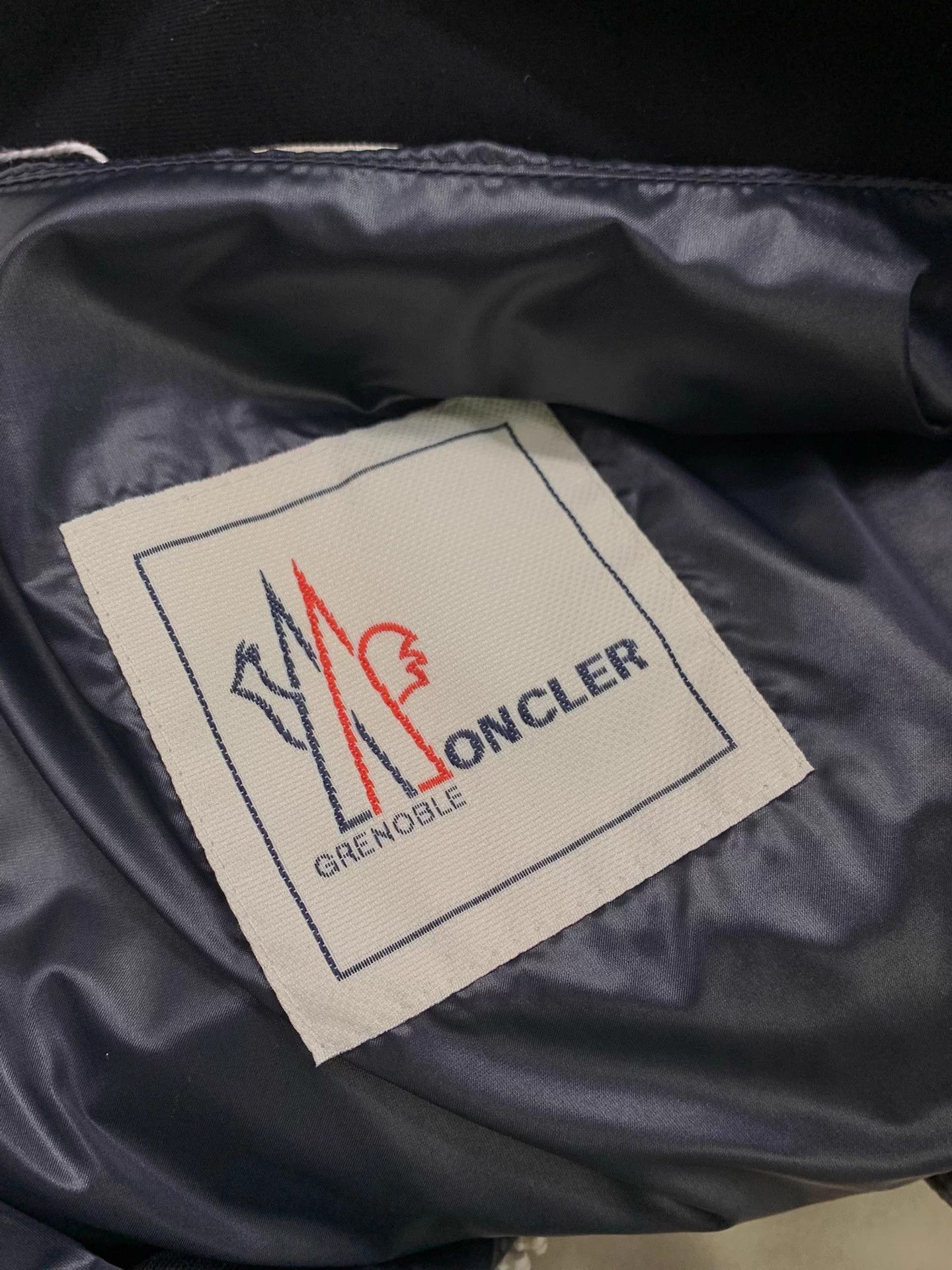 Moncler Moncler Silver Gray Lamb Wool Paneled Down Jacket Size 2 New Size XS / US 0-2 / IT 36-38 - 6 Thumbnail